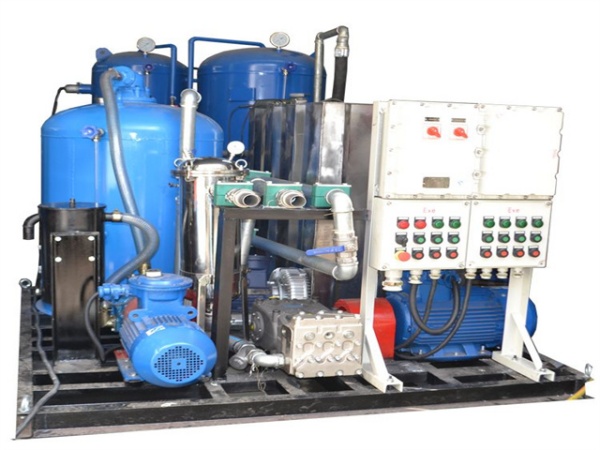 "防爆高压清洗机7大高频问题解析：维护周期、故障处理与石油化工选型指南"