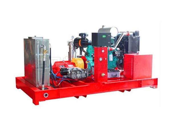 "1500Bar超高压水射流设备：工业清洗与切割的革命性解决方案"